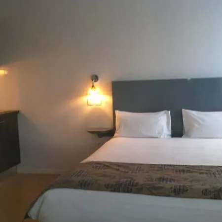 Apart Otel Nemea Toulouse Constellation