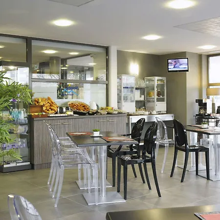 Nemea Toulouse Constellation 4* בלנאק